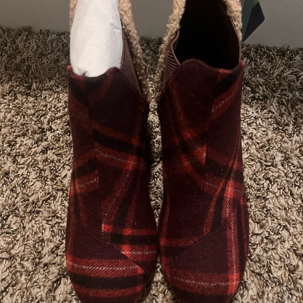 TOMS booties - Picture 3 of 5